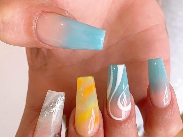 Highworth Nails