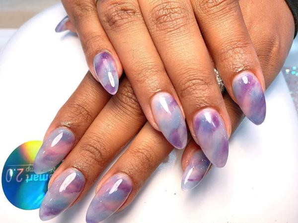 Chrome nails
