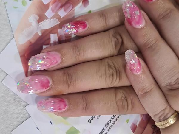 Highworth Nails